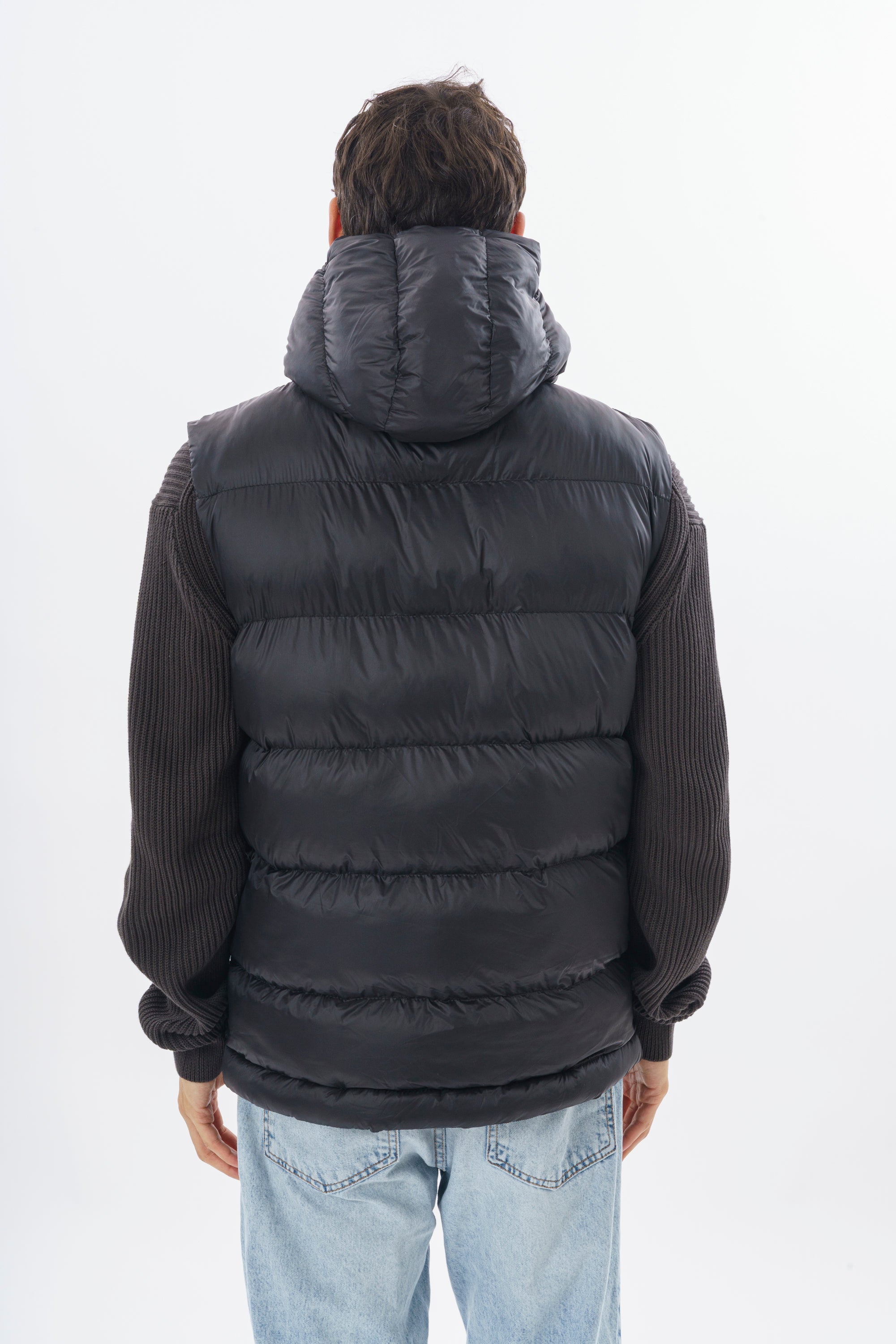 ROSSPALL Premium Puffer Vest – Timeless Warmth and Effortless Style