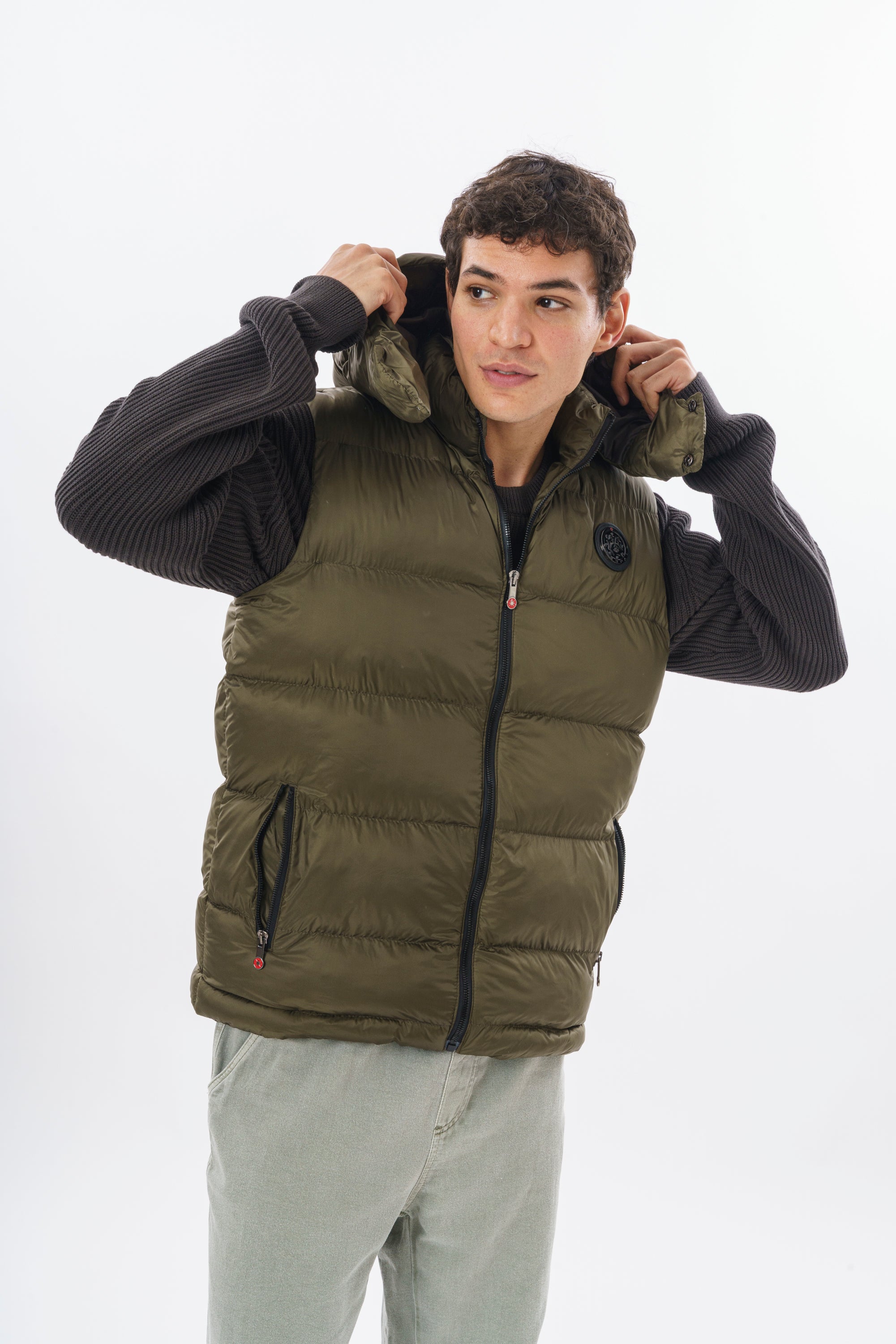 ROSSPALL Premium Puffer Vest – Timeless Warmth and Effortless Style