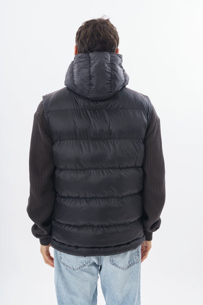 ROSSPALL Premium Puffer Vest – Timeless Warmth and Effortless Style