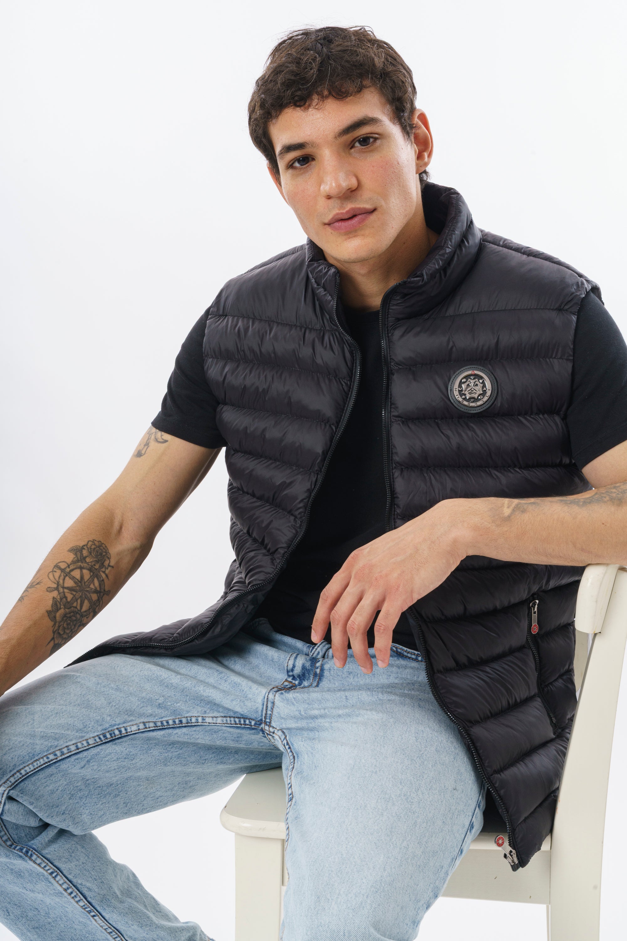 ROSSPALL Elevated Puffer Vest – Soft-Touch Finish & Refined Details