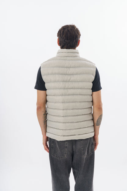 ROSSPALL Elevated Puffer Vest – Soft-Touch Finish & Refined Details